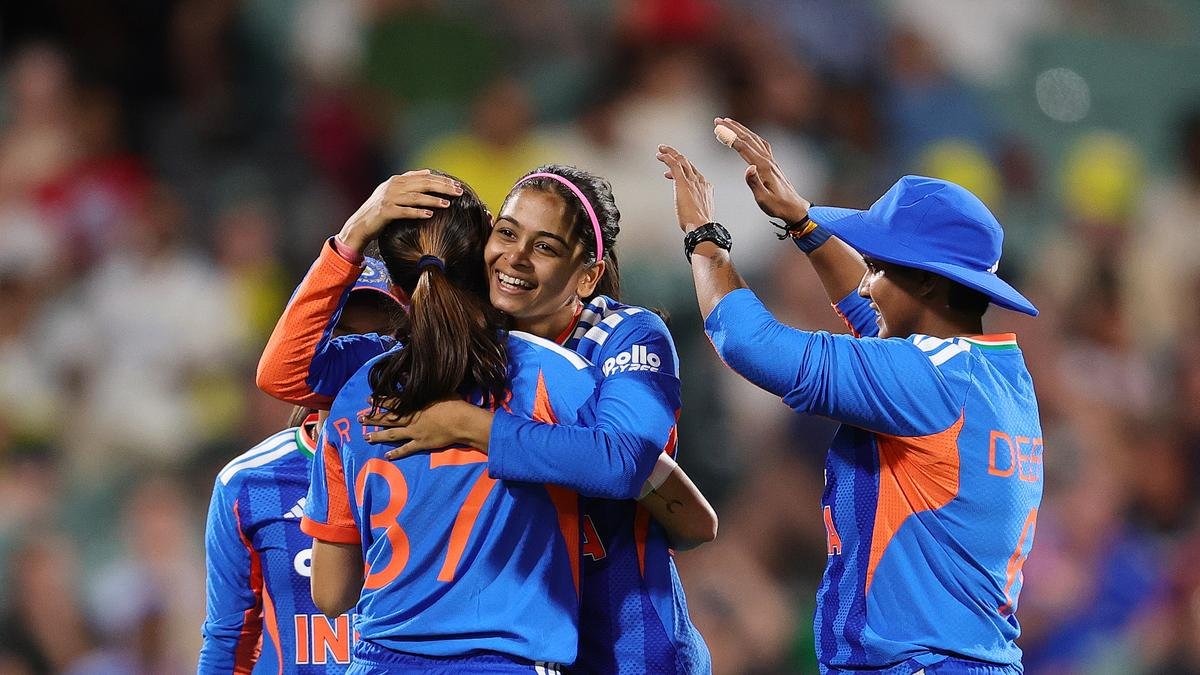 India women clinch T20I series over Australia after 10 years